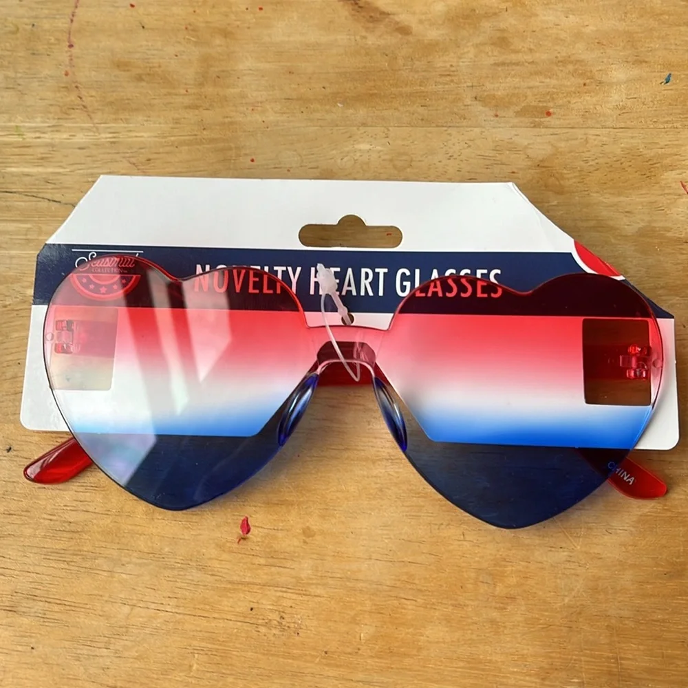 Novelty Heart Glasses - Red and Blue